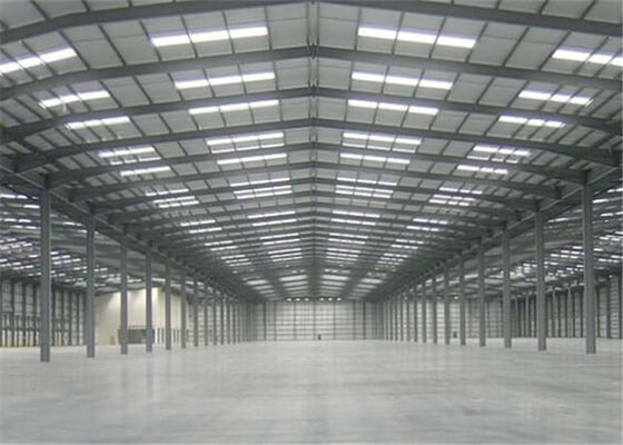 Bâtiment ayant beaucoup d'étages préfabriqué bon marché de structure métallique, entrepôt fait sur commande de structure métallique de conception de construction