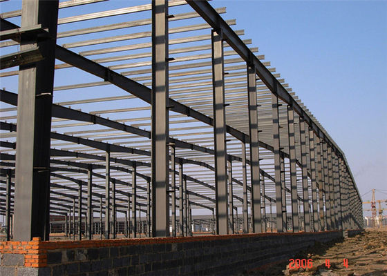 Bâtiment à pans de bois en acier léger, atelier gris de cadre en acier jusqu'à 50 ans de vie