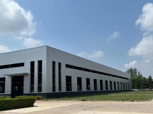 Construction d'atelier de structure en acier préfabriqué solide et stable pour les travaux lourds