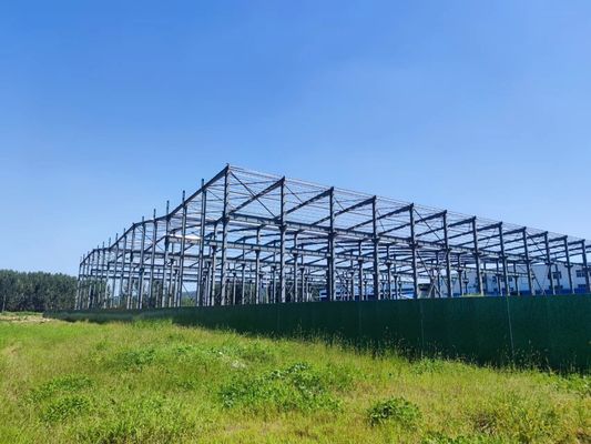 Solution de livraison pour la construction d'ateliers en structure d'acier préfabriquée de conception excellente Q235