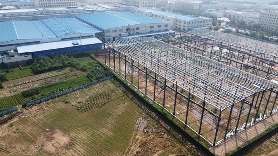 Structure en acier robuste pour des bâtiments durables et stables
