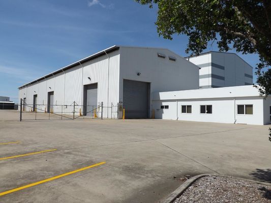 Entrepôt en acier préfabriqué industriel personnalisable à installation rapide
