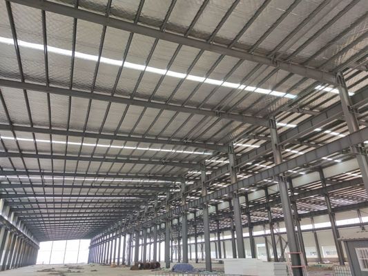 Taille personnalisée Construction en acier préfabriqué Conception haute résistance au vent