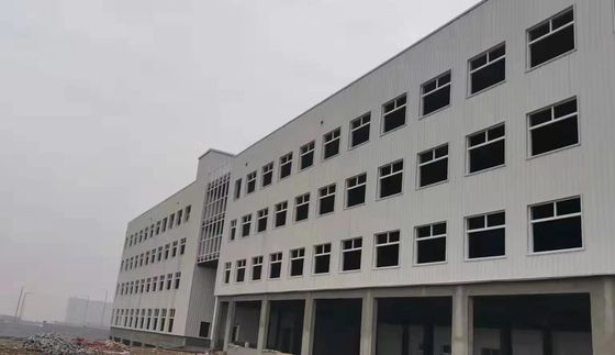 Bâtiment d'atelier sur mesure et de structure en acier avec solution de livraison préfabriquée